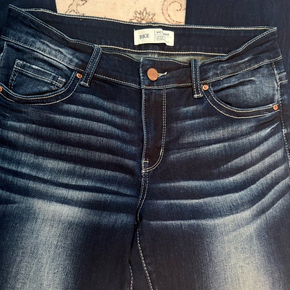 NWT- BKE Victoria mid-rise bootcut jeans- Sz 29 X 29.5